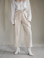 Load image into Gallery viewer, Atelier Trousers Cream | Aure Studio