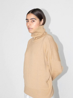 Afbeelding in Gallery-weergave laden, Heavy Roll Neck Camel | Rhea.
