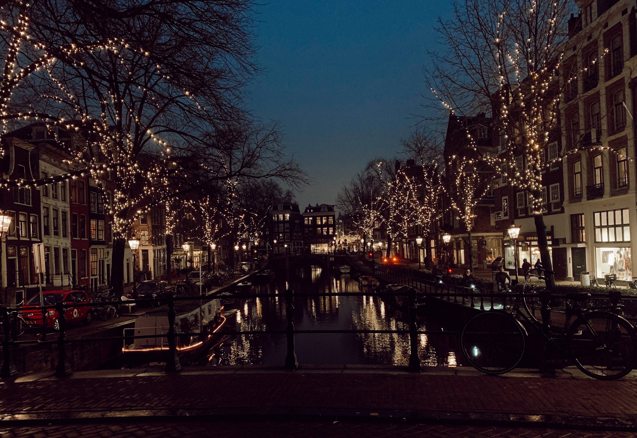The best shopping routes in Amsterdam for your Christmas purchases