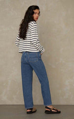 Load image into Gallery viewer, Jeans Liora Cropped
