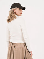 Afbeelding in Gallery-weergave laden, CATWALK JUNKIE knitted sweater Louise Off white
