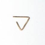 Load image into Gallery viewer, Hammered Triangle hoop //ONE PIECE
